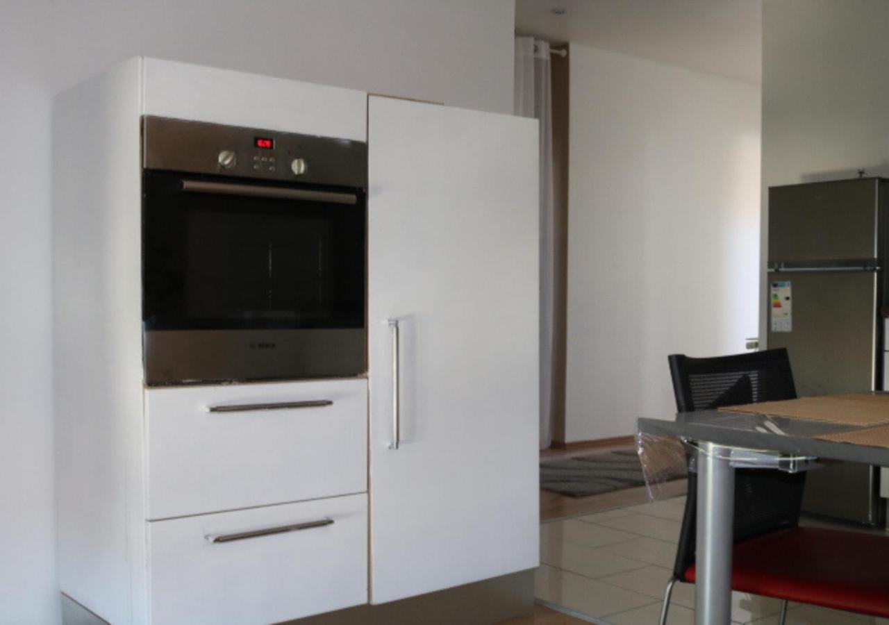 Le Wolf - 1 Chambre Dans Un T3 - 5Mn Tram Du Centre Ville - 15Mn Tram Gare Tgv Mulhouse - Wifi - Parking Εξωτερικό φωτογραφία